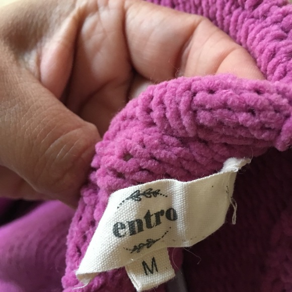 Pink sweater - Picture 3 of 4